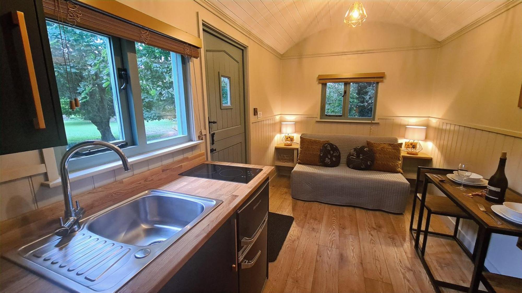 Horsley Hale Farm Glamping Hotel Ely Exterior foto