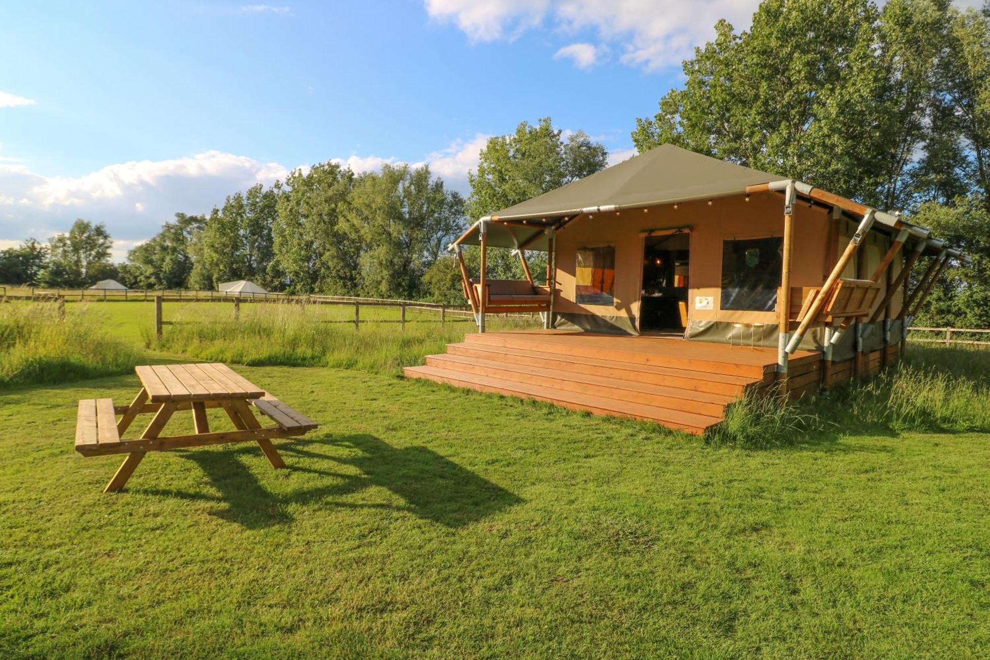 Horsley Hale Farm Glamping Hotel Ely Cameră foto